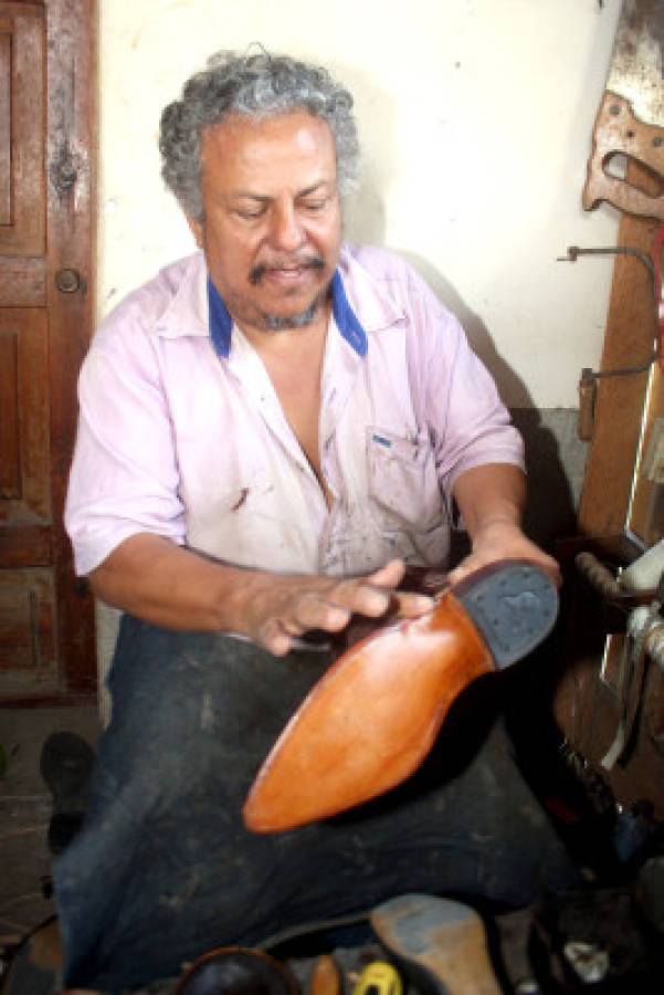 Fotos: Las más lindas botas fabricadas en el sur de Honduras
