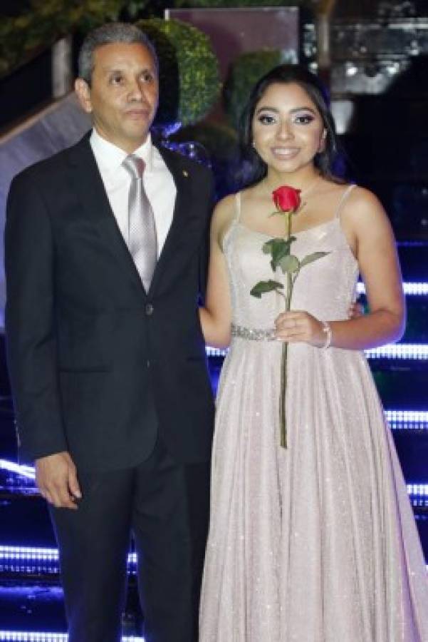 Prom generación 2019 de CEAD Christian School, una noche para recordar