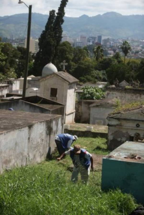 Cementerios municipales de Tegucigalpa a punto de ser clausurados