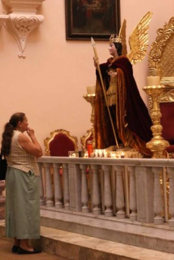 La Catedral celebra fiesta a San Miguel