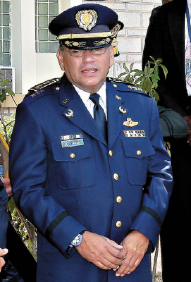 Separado jefe de la Fuerza Aérea Hondureña