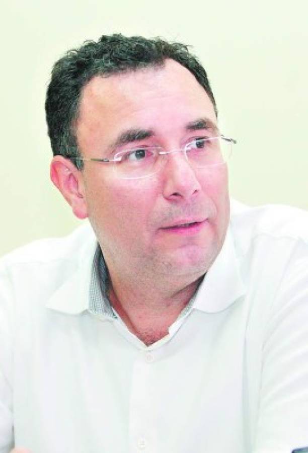 'Luis Zelaya y el Partido Liberal no cabían en la alianza”