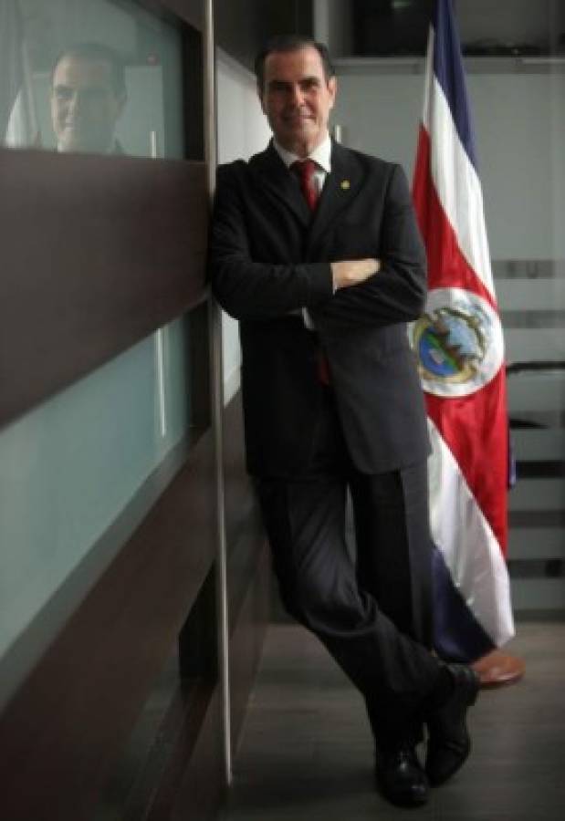 'En la diplomacia, Honduras se ha convertido en mi primer amor”