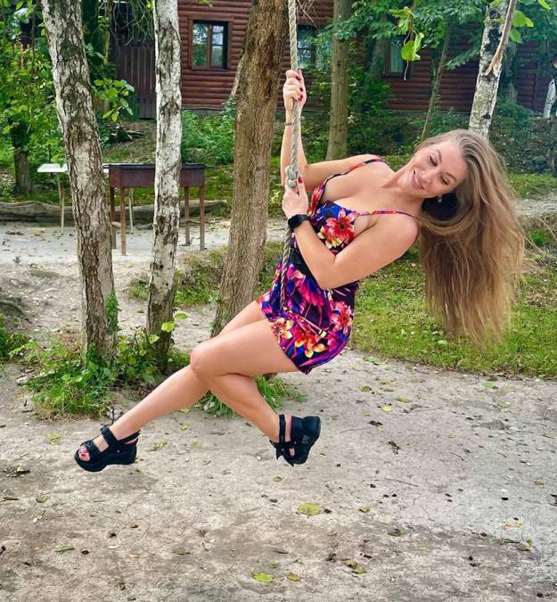 Inessa Polenko, influencer rusa que murió al caer en un precipicio por una “selfie”