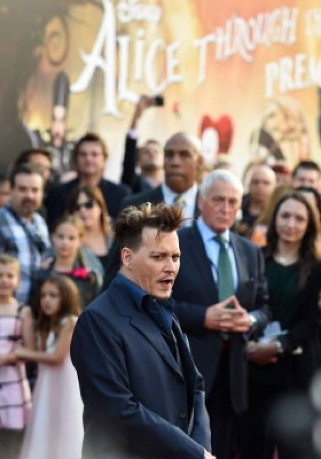 Johnny Depp sorprende con nueva imagen
