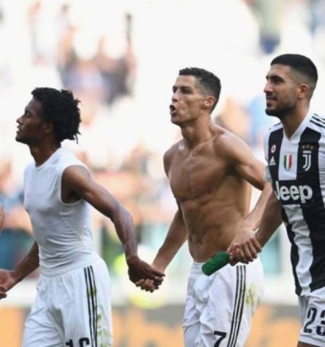 Las mejores imágenes de la celebración de Cristiano Ronaldo tras anotar su primer doblete con la Juventus