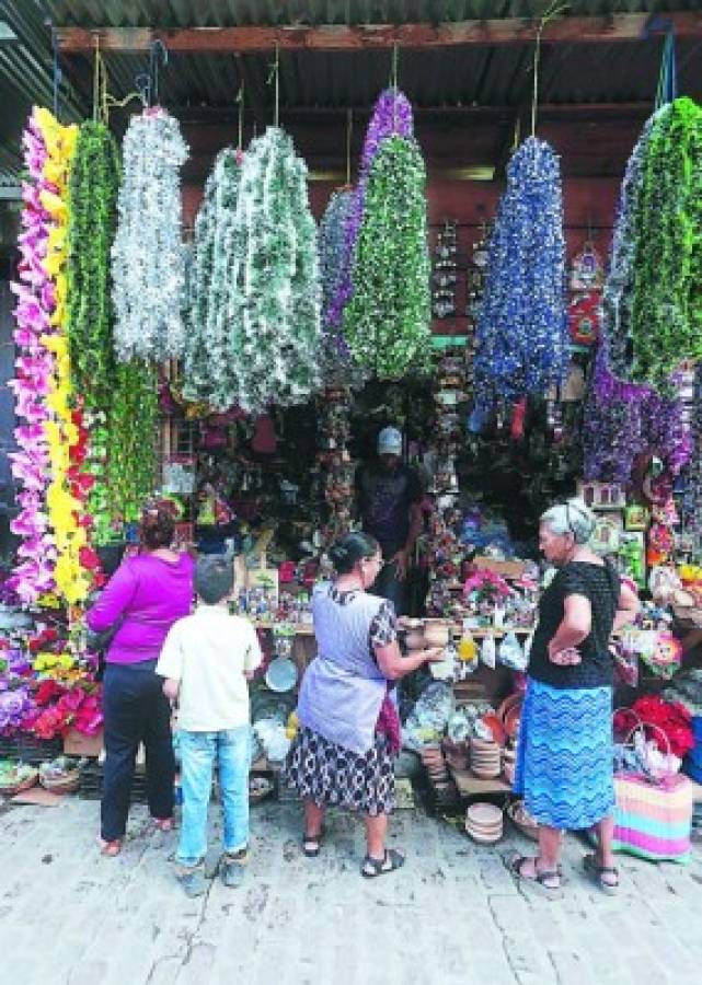 Comienza el ambiente de la temporada navideña en la capital de Honduras