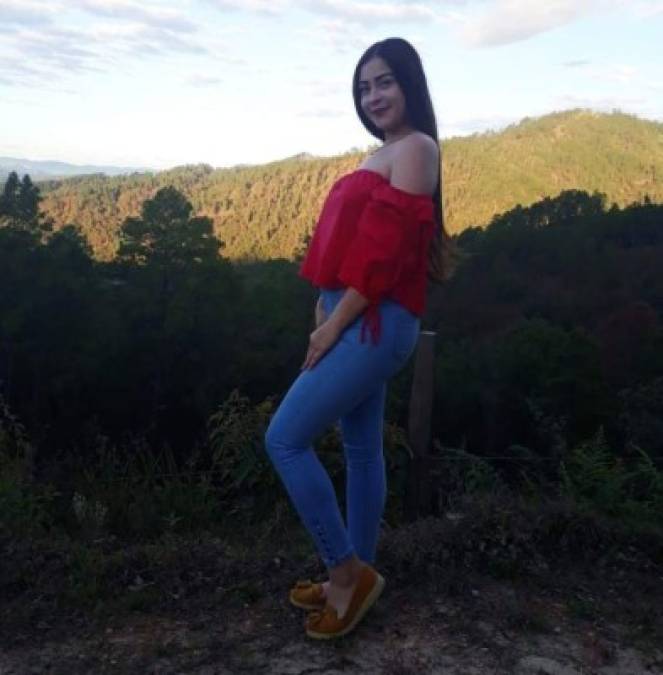 FOTOS: Así era Estefany López, la estudiante de periodismo que murió en accidente de moto en la capital