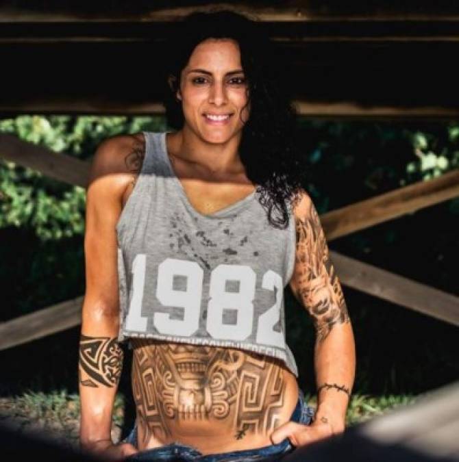 Los 12 datos sobre Mara Romero Borella, luchadora de la UFC de raíces hondureñas