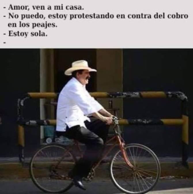 Divertidos memes de Mel Zelaya en bicicleta