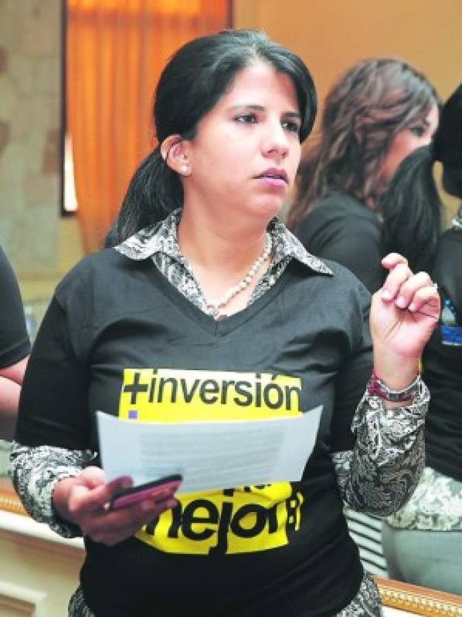 Fátima Mena dice que Salvador Nasralla es el único líder del Partido Anticorrupción