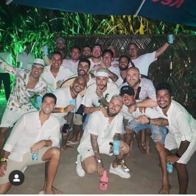 Las fotos de la espectacular fiesta de Neymar para recibir el Año Nuevo