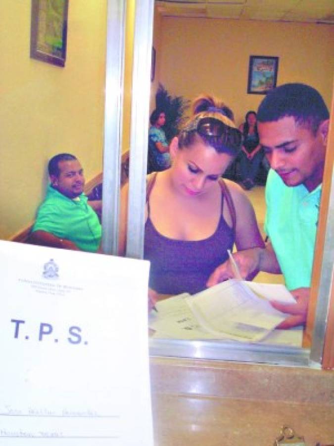 Cancillería confirma 57,127 hondureños reinscritos al TPS