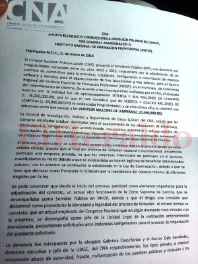El documento que recoge la denuncia presentada por el Consejo Nacional Anticorrupción.