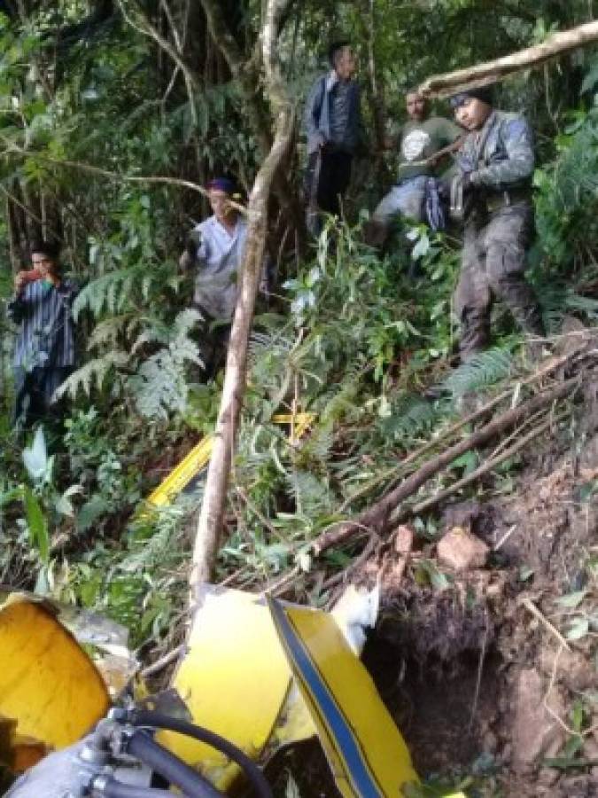 Encuentran cuerpo del piloto de la nave fumigadora en la zona boscosa del Lago de Yojoa
