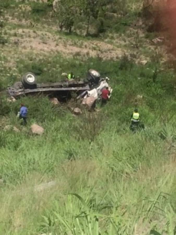 Honduras: Dos muertos en accidente de tránsito en Cuesta de la Virgen