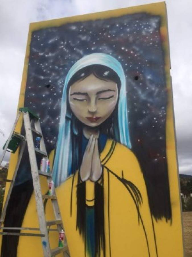Honduras: Artistas pintan murales con grafitti en el anillo periférico