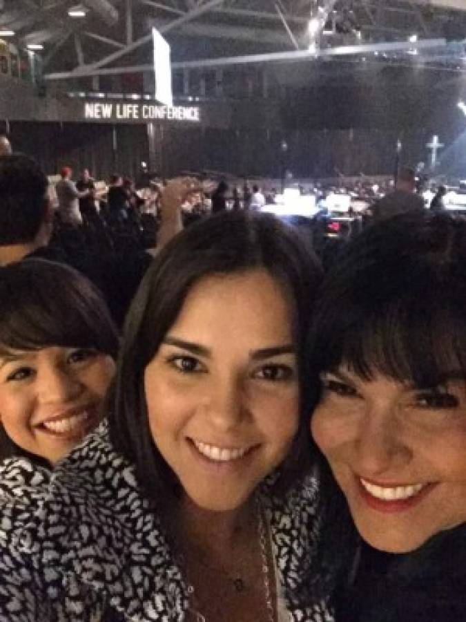 Su hija y su esposa, las lindas mujeres del reconocido pastor evangélico Cash Luna