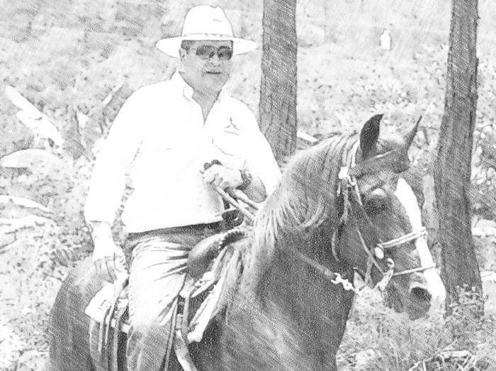 $!Al expresidente Juan Orlando Hernández, le gustaban las celebraciones y las montas de caballos.