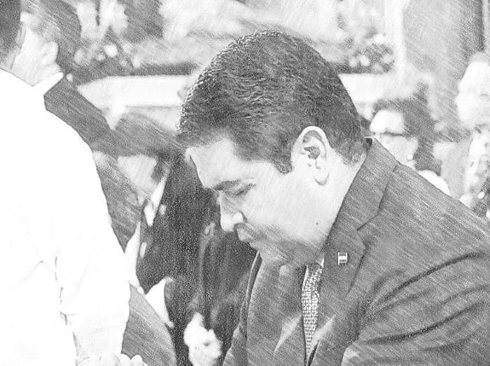En la primera jornada del juicio del expresidente Juan Orlando Hernández, se completó la selección del jurado encargado de evaluar las pruebas presentadas por la Fiscalía
