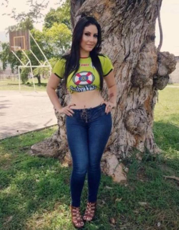Marathón mete a sus filas a la guapa hondureña Ariana Herchi