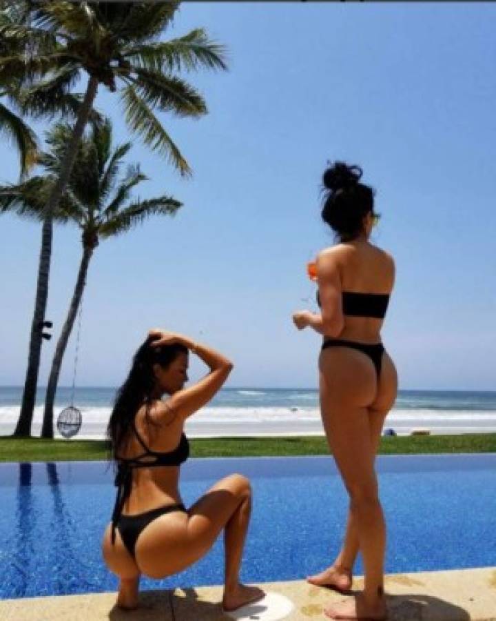 Kourtney Kardashian derrocha sensualidad durante vacaciones