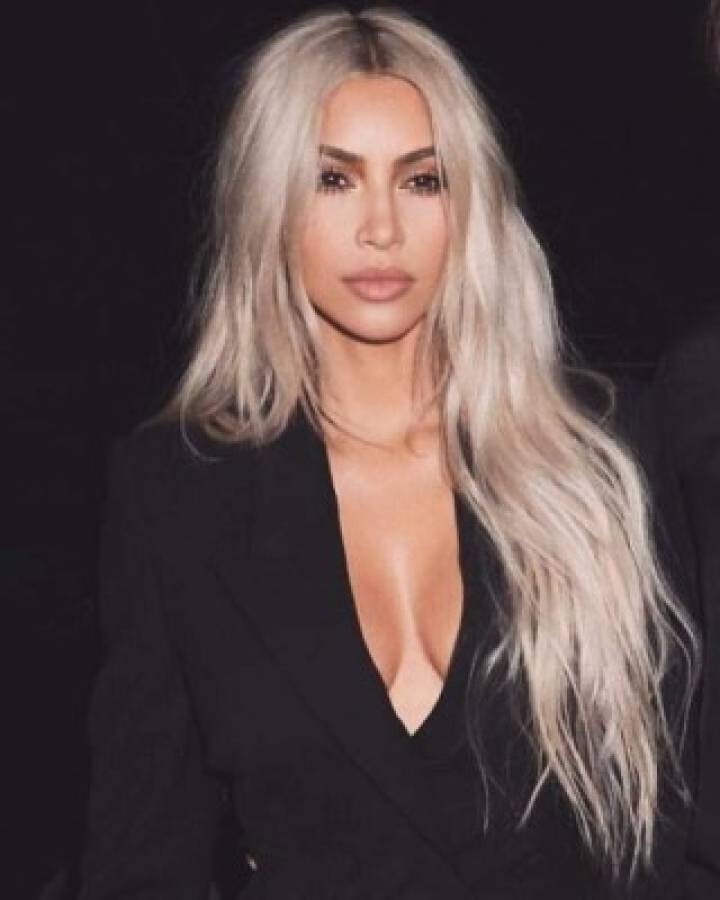 Kim Kardashian recibe regaño por atrevida foto