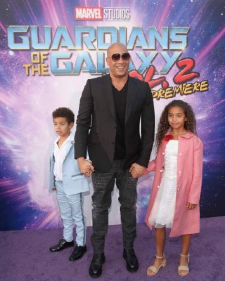 ¡Padre orgulloso! Vin Diesel asiste a la premiere de 'Guardianes de la Galaxia' con sus dos hijos