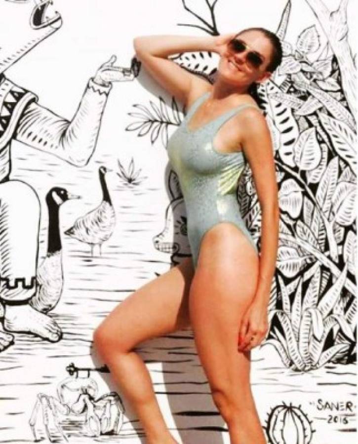 Zoraida Gómez ex RBD presume sensual cuerpo en traje de baño