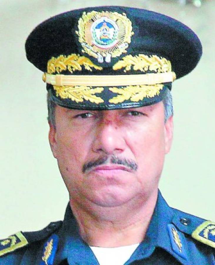 Presidente de Honduras organiza nueva policía