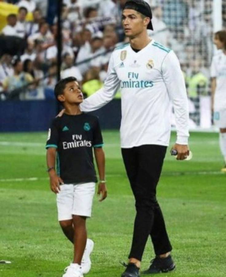Hijo de Cristiano Ronaldo abre cuenta en Instagram con mensaje a Messi: 'Mi ídolo'