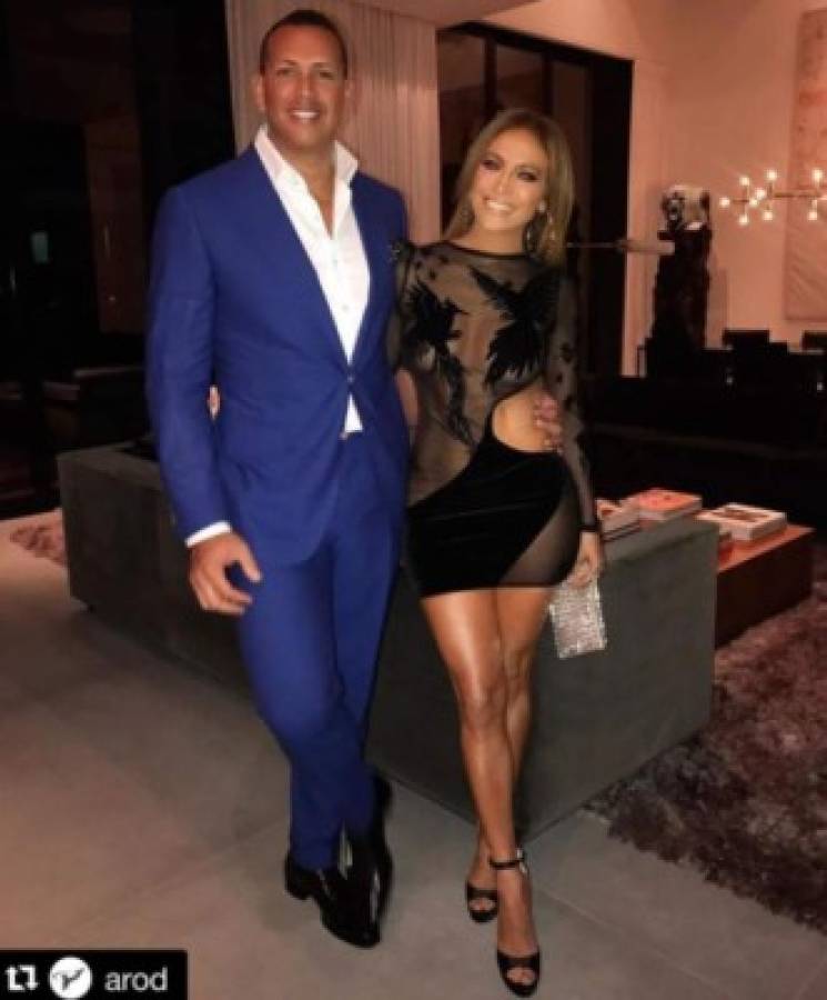 Así celebró Jennifer López su cumpleaños 48 junto a Alex Rodríguez