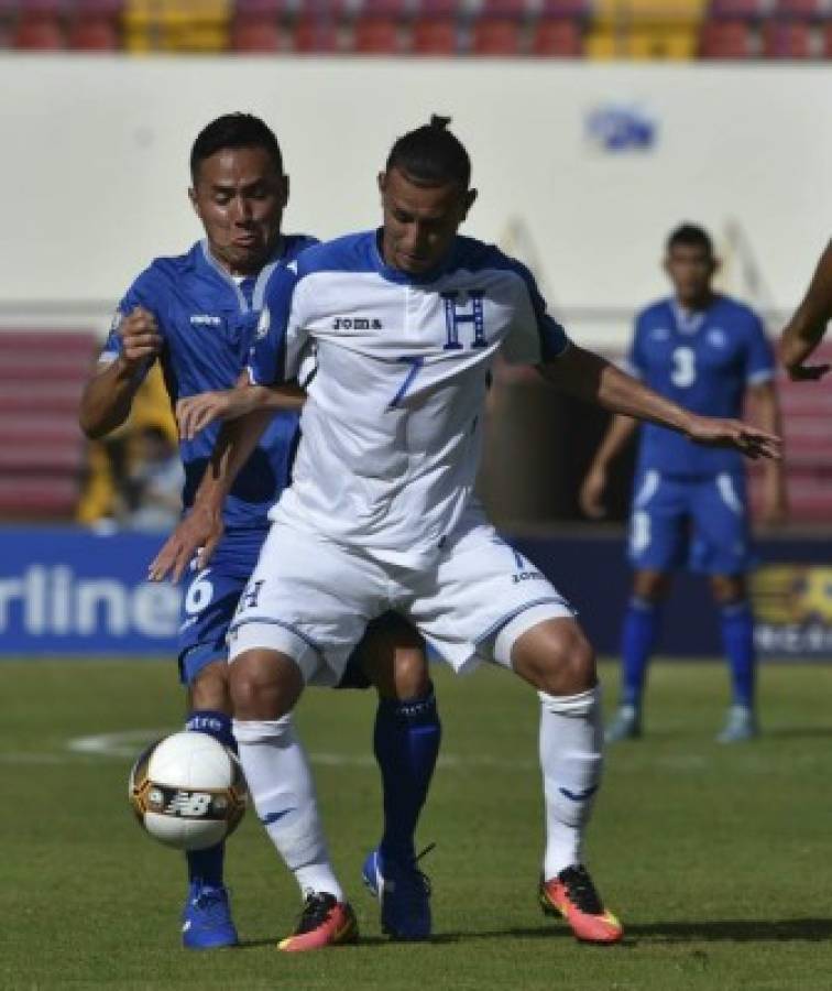 Selección de Honduras vence a El Salvador con doblete de Rubilio Castllo en la Copa Centroamericana