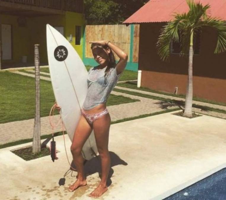 Aventurera y enamorada del mar era Katherine Díaz, surfista que murió alcanzada por un rayo