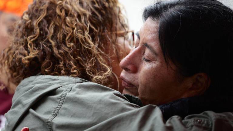 Madre de Keyla Martínez llega a presenciar el juicio contra Juan Orlando Hernández