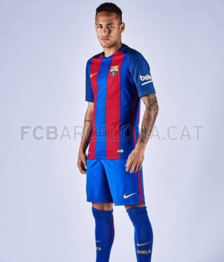 Presentan nuevo uniforme del FC Barcelona