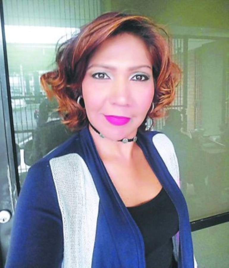 Raquel Lazo es reportera de Telenoticias edición estelar.