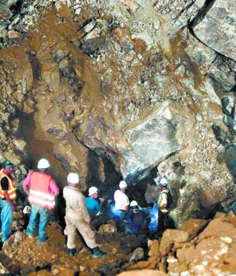 Sin resultados búsqueda de mineros soterrados en Cuculmeca