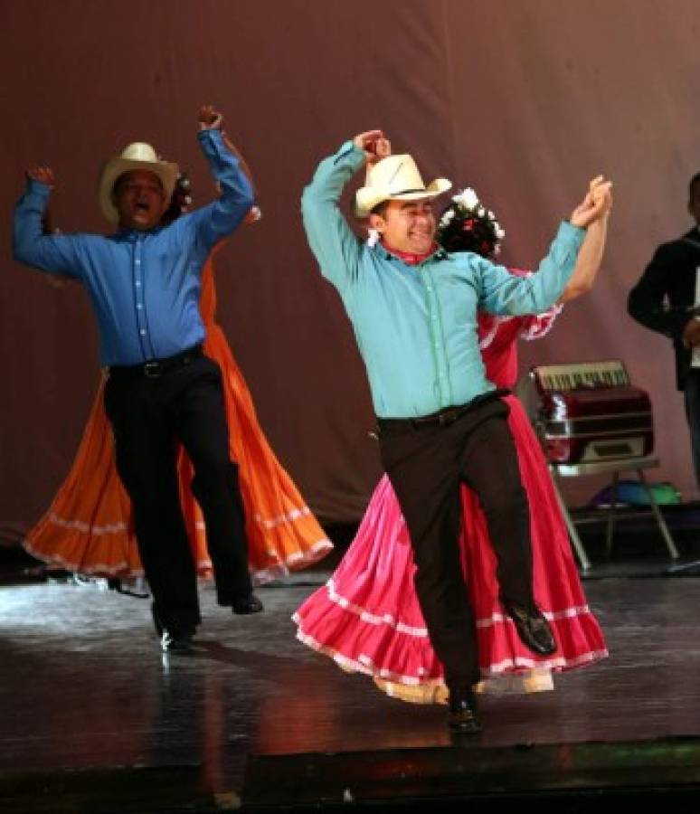 Honduras: Encuentro de danzas en el Teatro Nacional