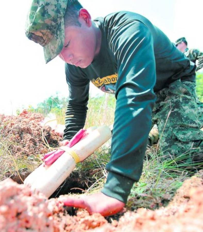 Honduras: Así destruyen las 'narcopistas'