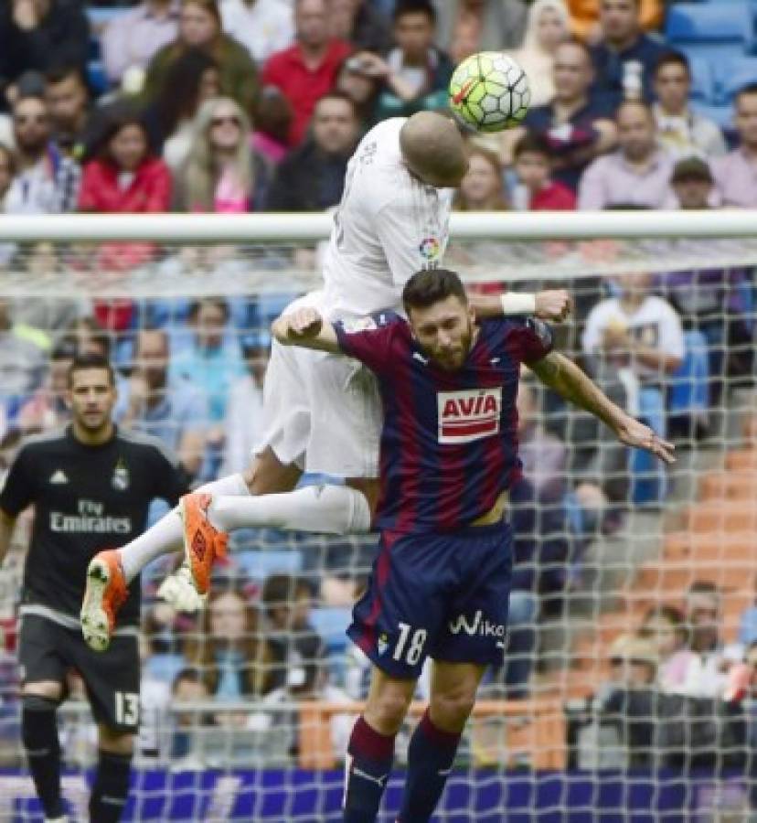 Los suplentes del Real Madrid golean al Eibar 4-0 para presionar al Barça  