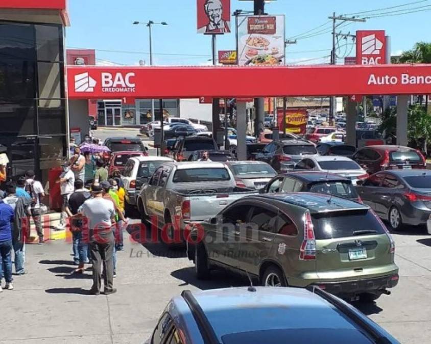 Transacciones, limpieza y protestas, así viven toque de queda los capitalinos