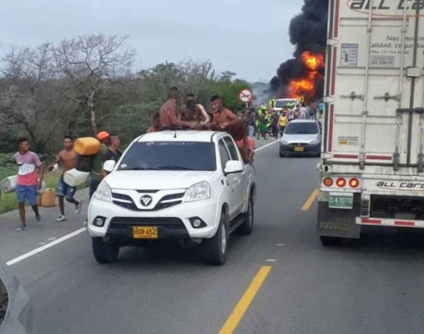 Las imágenes más impactantes de la explosión de camión cisterna en Colombia