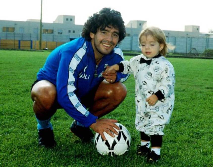 Las mejores fotos de Diego Maradona en su cumpleaños 58