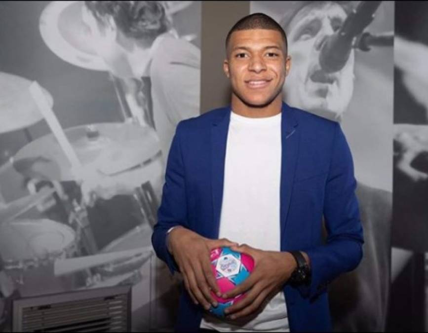 Kylian Mbappé, delantero del PSG que cumple 20 años empapados de éxito en el fútbol