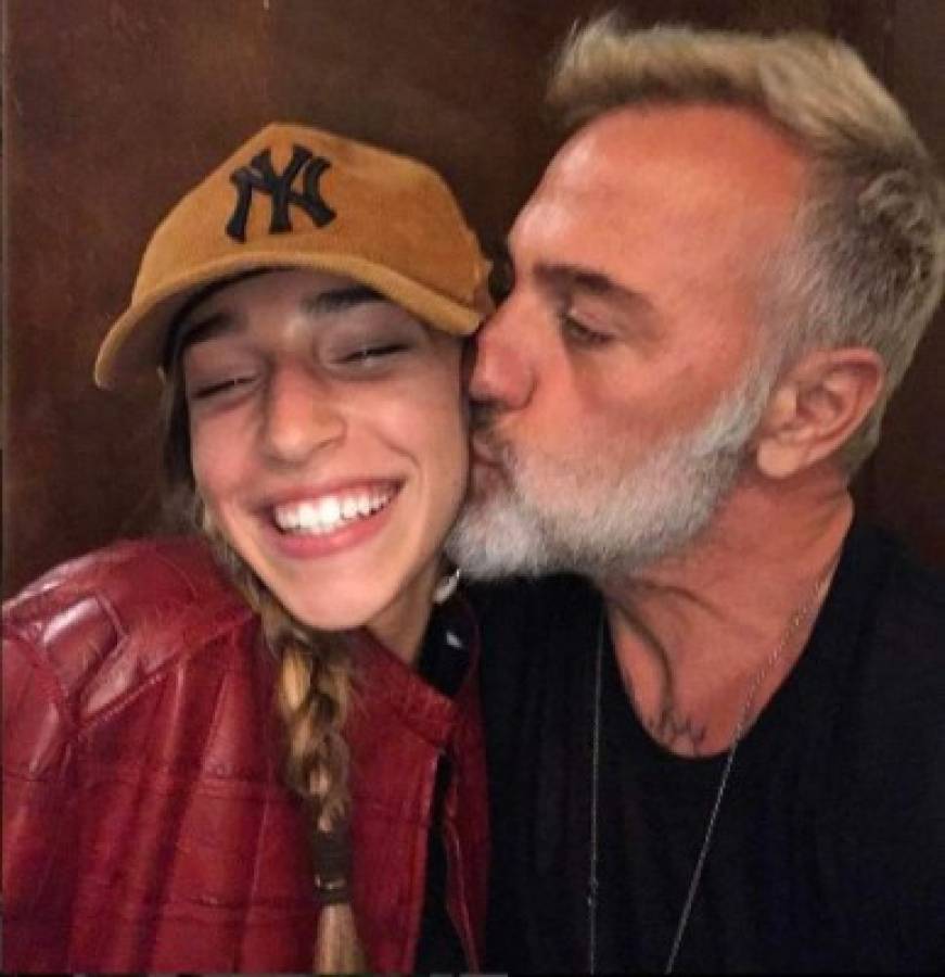 Critican a Gianluca Vacchi por fotos con su hijastra