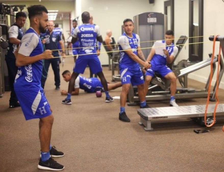 La Selección de Honduras hizo trabajo regenerativo y preventivo en gimnasio de Nueva Jersey previo al amistoso ante Ecuador