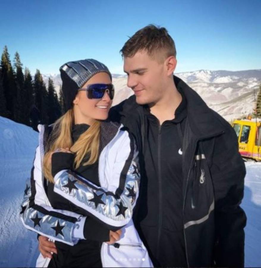 ¡Confirmado! Paris Hilton está comprometida con su novio Chris Zylka