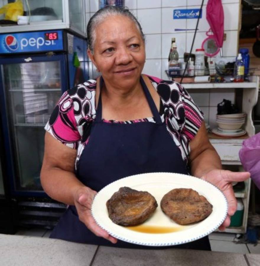 La dulzura de la Navidad se cocina en los mercados y antiguas reposterías