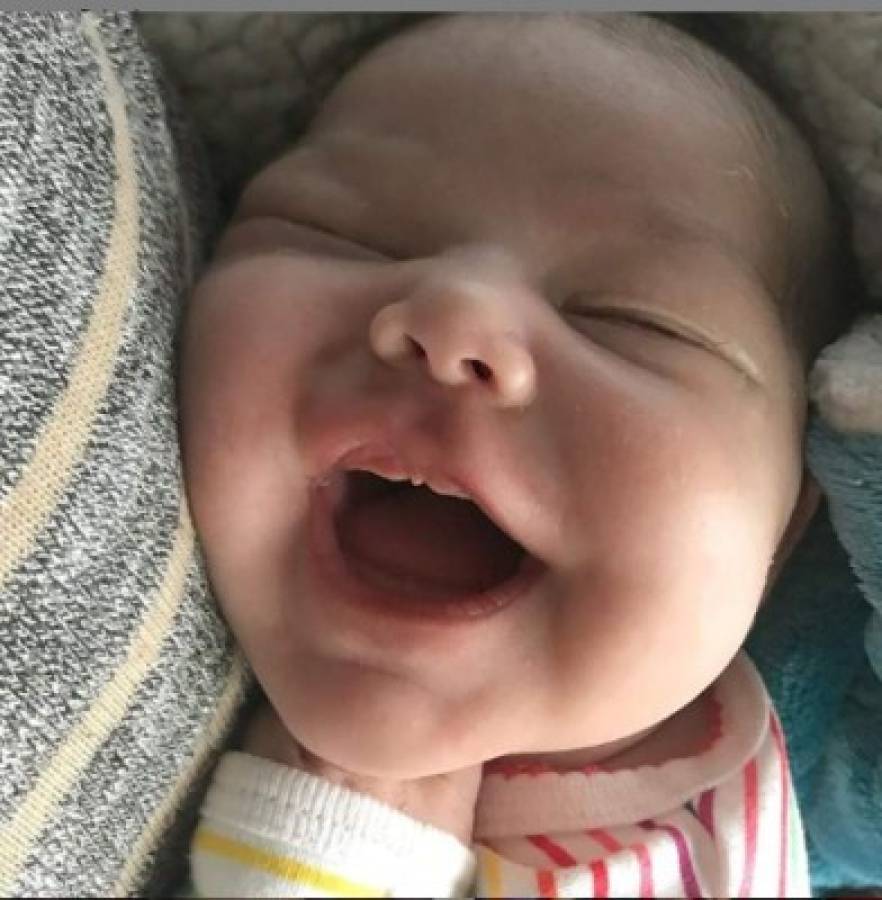 Nathalia Casco publica la primera foto del rostro de su segunda hija